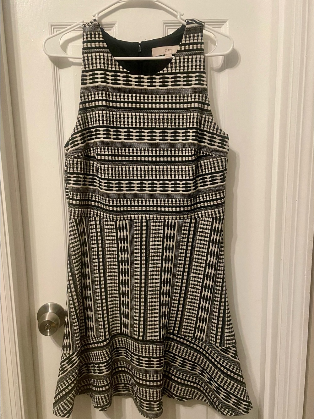 LOFT Black and White Printed Sleeveless Midi Dress